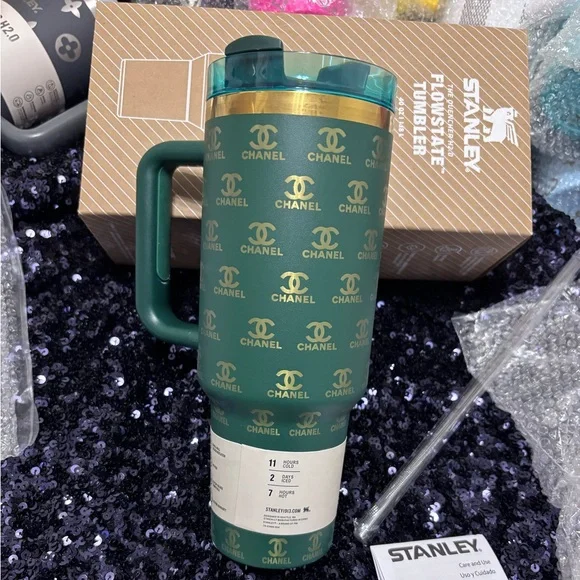 (Pick your color)Stanley Quencher Tumblers in Multicolors. - Picture 5 of 13